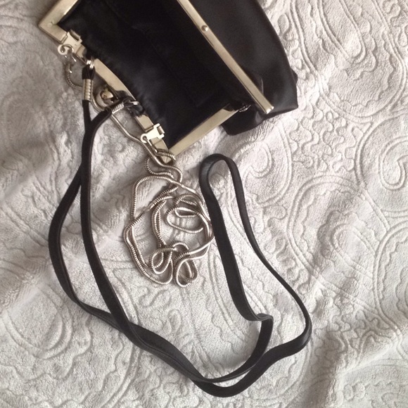 Black Satin rayon purse with 2 straps - Picture 4 of 7